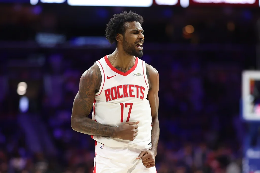 Jan 22, 2026; Philadelphia, Pennsylvania, USA; Houston Rockets forward Tari Eason (17) reacts after a score against the Philadelphia 76ers during the fourth quarter at Xfinity Mobile Arena. Mandatory Credit: Bill Streicher-Imagn Images