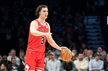 Jan 22, 2026; Minneapolis, Minnesota, USA; Chicago Bulls guard Josh Giddey (3) dribbles the ball against the Minnesota Timberwolves in the second half at Target Center. Mandatory Credit: Jesse Johnson-Imagn Images