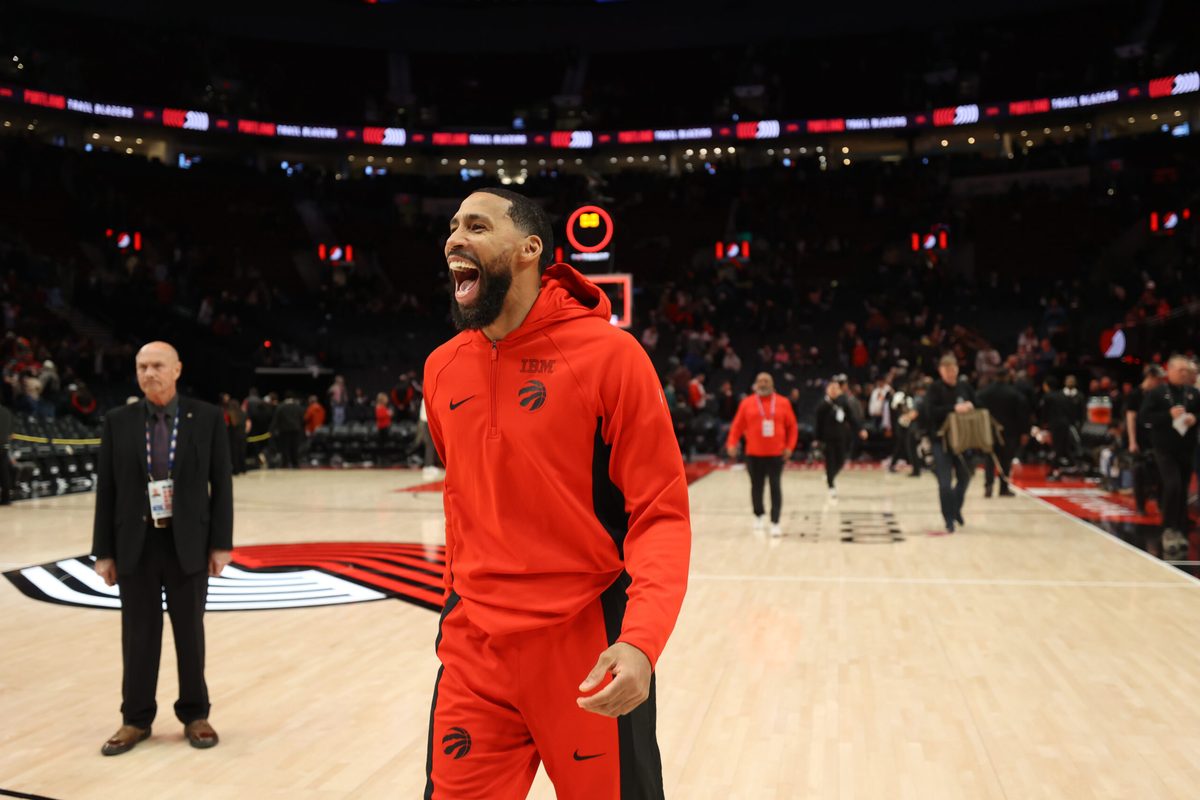Jan 23, 2026; Portland, Oregon, USA;  Toronto Raptors guard/forward Garrett Temple (17) celebrates after the Raptors defeated the Portland Trail Blazers 110-98 at Moda Center. Mandatory Credit: Jaime Valdez-Imagn Images