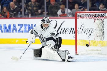 Jan 31, 2026; Philadelphia, Pennsylvania, USA; Los Angeles Kings goaltender Darcy Kuemper (35) defends a shot in overtime against the Philadelphia Flyers at Xfinity Mobile Arena. Mandatory Credit: Kyle Ross-Imagn Images