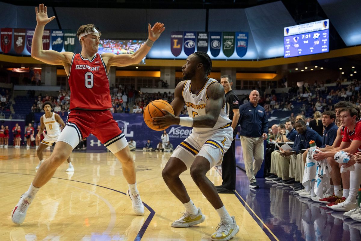 Belmont’s Tyler Lundblade guards Lipscomb’s Miles White during the game at Lipscomb in Nashville, Tenn., Tuesday, Nov. 12, 2024.
