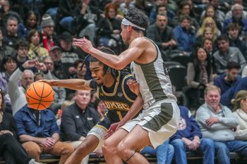 Ace Valentine defended by Bryant's RAFAEL
PINZON