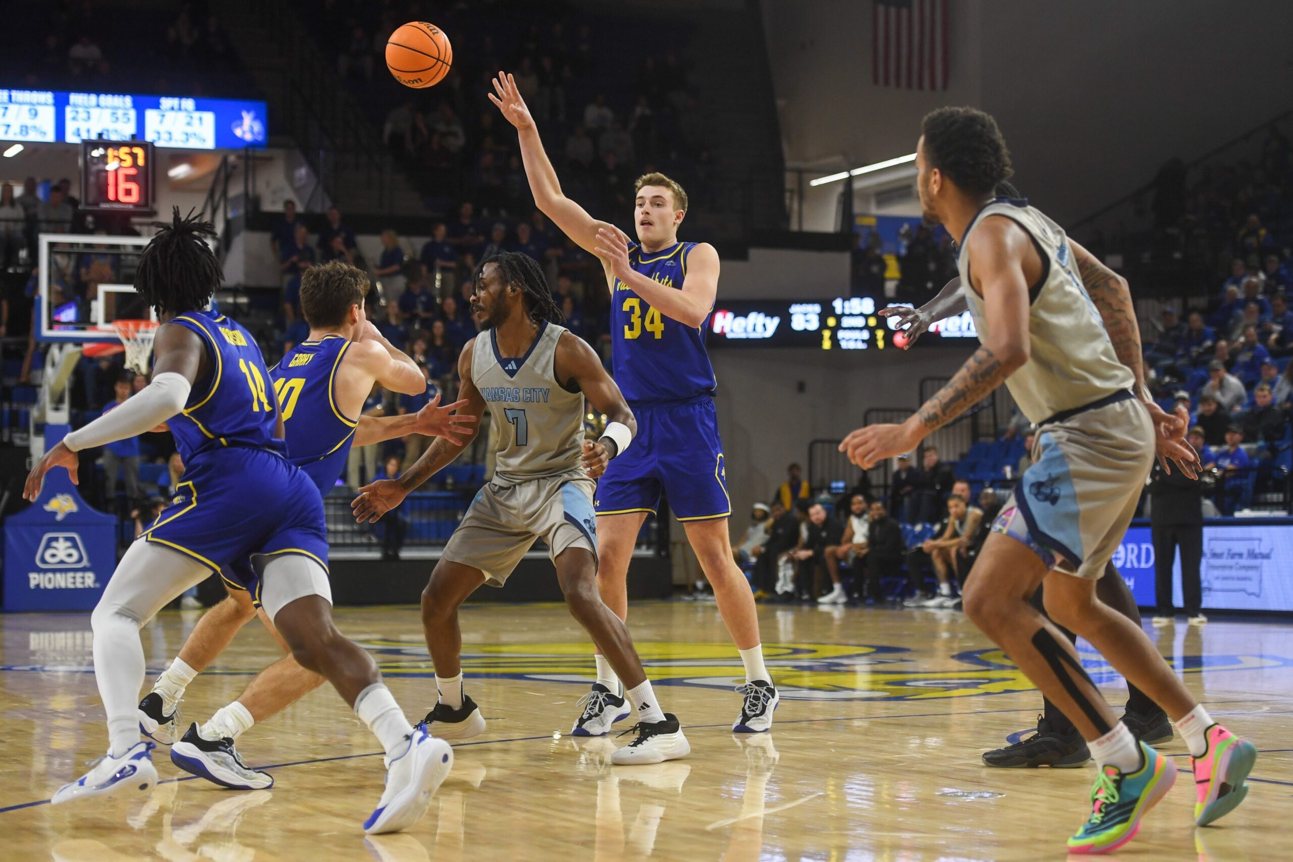 South Dakota State Jackrabbits forward Damon Wilkinson (34) passes the ball to a teammate during the second half against the Kansas City Roos on Saturday, Jan. 17, 2026, at First Bank & Trust Arena in Brookings, South Dakota.