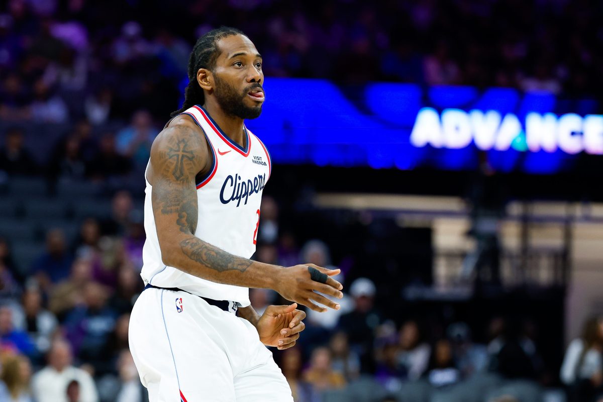 Feb 6, 2026; Sacramento, California, USA; Los Angeles Clippers forward Kawhi Leonard (2) reacts after scoring during the third quarter against the Sacramento Kings at Golden 1 Center. Mandatory Credit: Sergio Estrada-Imagn Images
