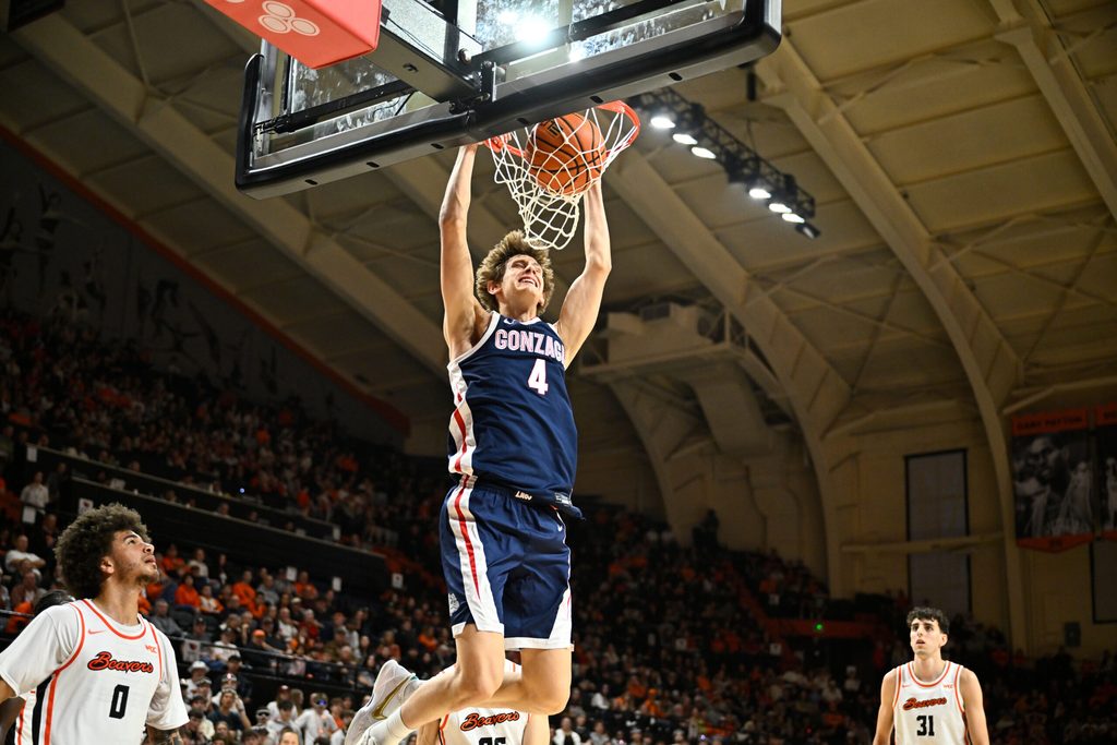 Feb 7, 2026; Corvallis, Oregon, USA; Gonzaga Bulldogs guard Davis Fogle (4) dunks the ball in the second half against the Oregon State Beavers at Gill Coliseum. Mandatory Credit: Craig Strobeck-Imagn Images
