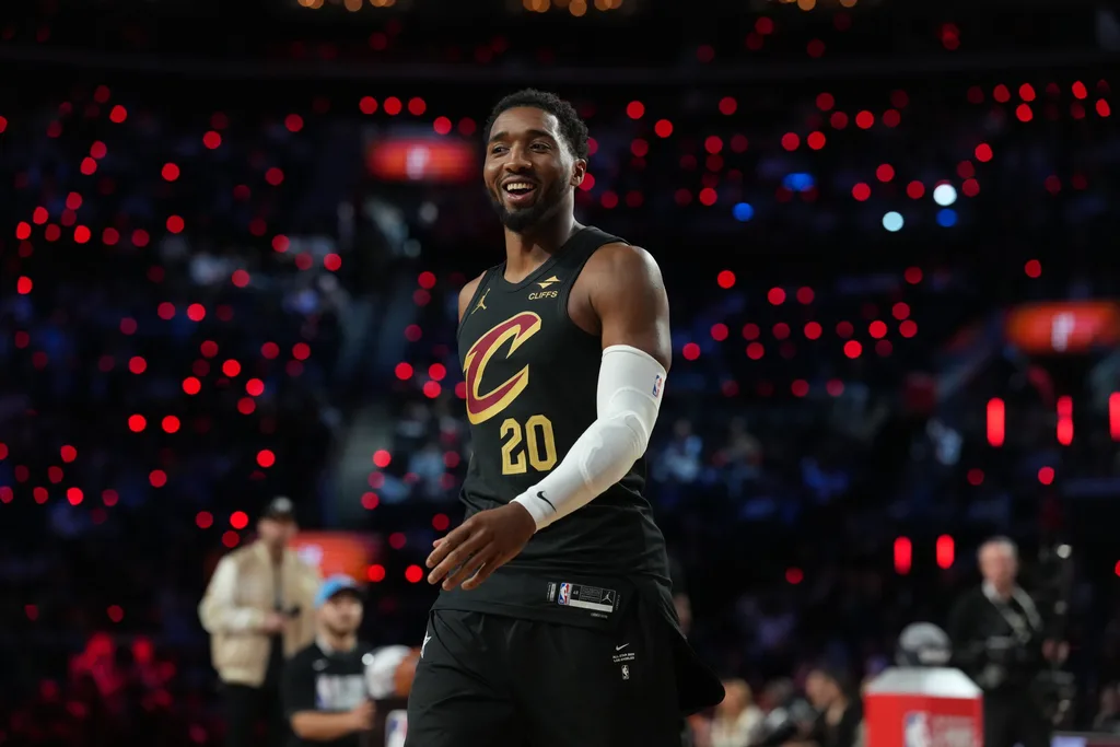 Feb 14, 2026; Los Angeles, CA, USA; Cleveland Cavaliers guard Donovan Mitchell (45) competes in the three point contest during the 2026 NBA All Star Saturday Night at Intuit Dome. Mandatory Credit: Kirby Lee-Imagn Images