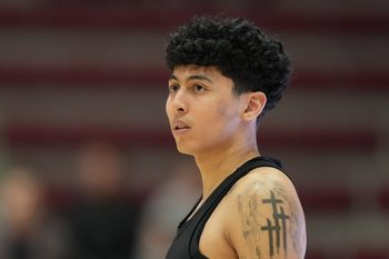 Feb 14, 2026; Santa Clara, California, USA; Santa Clara Broncos guard Christian Hammond (1) before the game against the Gonzaga Bulldogs at Leavey Center. Mandatory Credit: Darren Yamashita-Imagn Images