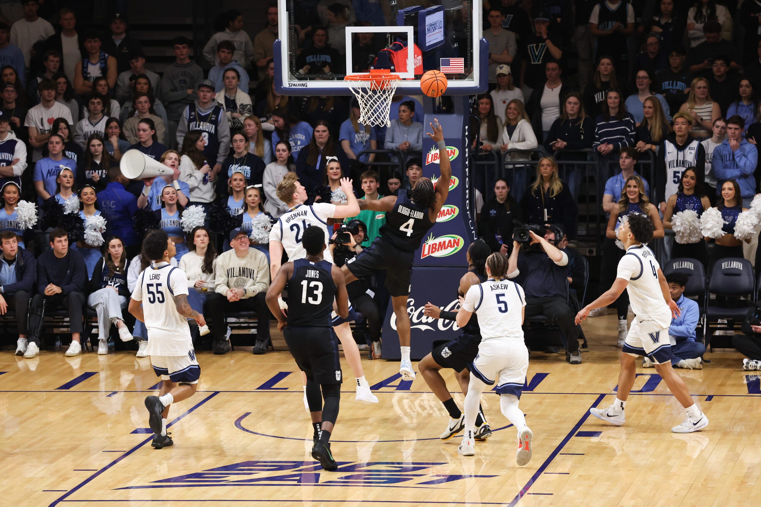 Feb 25, 2026; Villanova, Pennsylvania, USA; General view as Butler Bulldogs forward Efeosa Oliogu-Elabor (4) drives against the Villanova Wildcats during the second half at William B. Finneran Pavilion. Mandatory Credit: Bill Streicher-Imagn Images