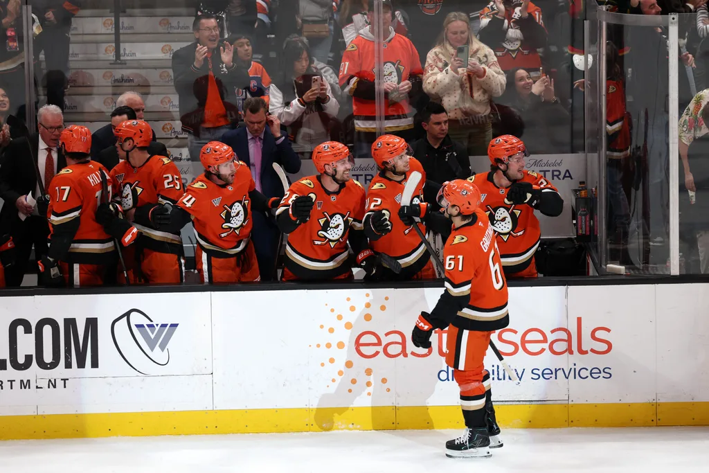 Feb 25, 2026; Anaheim, California, USA; Anaheim Ducks left wing Cutter Gauthier (61) celebrates with his teammates after scoring a goal during the third period against the Edmonton Oilers at Honda Center. Mandatory Credit: Kiyoshi Mio-Imagn Images