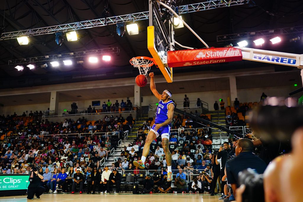 Mar 31, 2022; New Orleans, LA, USA; Grand Canyon University Antelopes Guard Sean Miller-Moore (0) dunks the ball at Convocation Center. Mandatory Credit: Andrew Wevers-Imagn Images