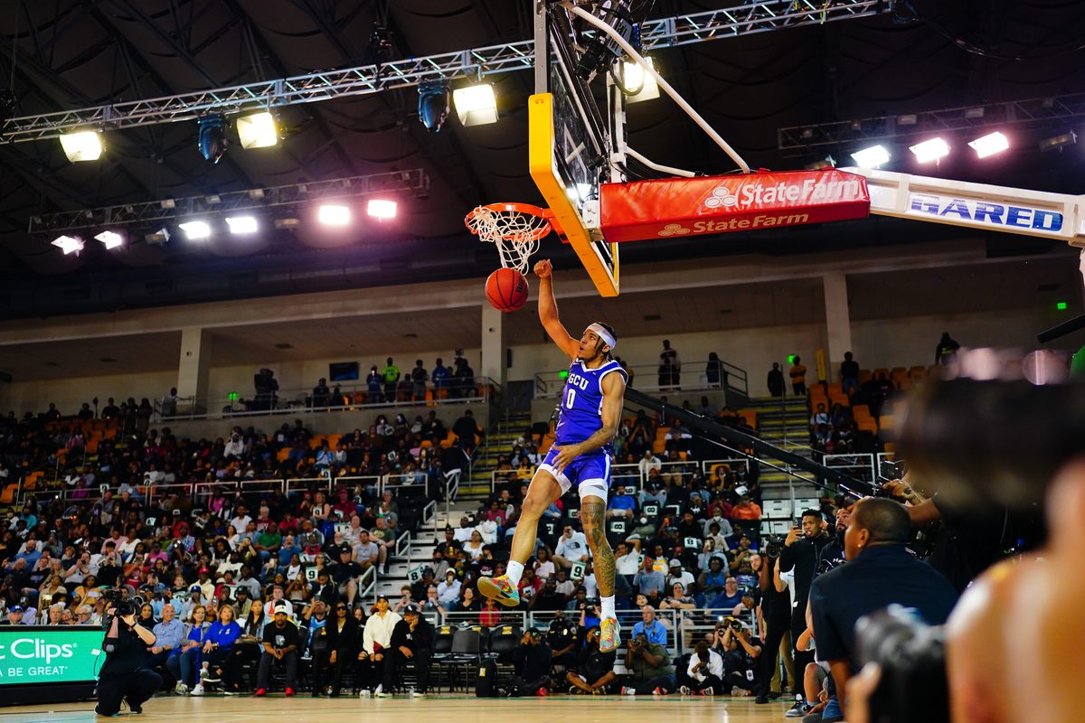 Mar 31, 2022; New Orleans, LA, USA; Grand Canyon University Antelopes Guard Sean Miller-Moore (0) dunks the ball at Convocation Center. Mandatory Credit: Andrew Wevers-Imagn Images