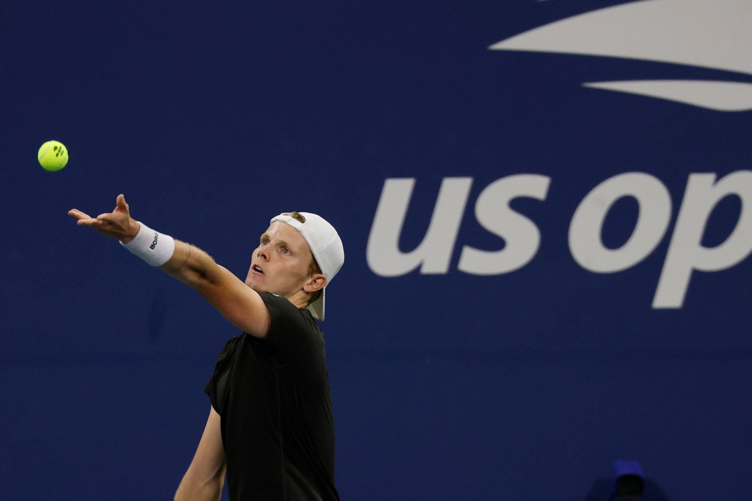 Aug 24, 2025; Flushing, NY, USA; Jesper de Jong (NED) serves against Brandon Nakashima (USA)(not pictured) on day one of the 2025 US Open at USTA Billie Jean King National Tennis Center. Mandatory Credit: Geoff Burke-Imagn Images