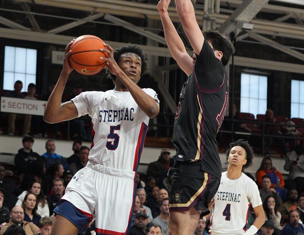 Stepinac’s Hassan Koureissi (5) during game against Iona during CHSAA AA quarterfinal at Fordham University in the Bronx March 1, 2026. Stepinac won the game 67-51.