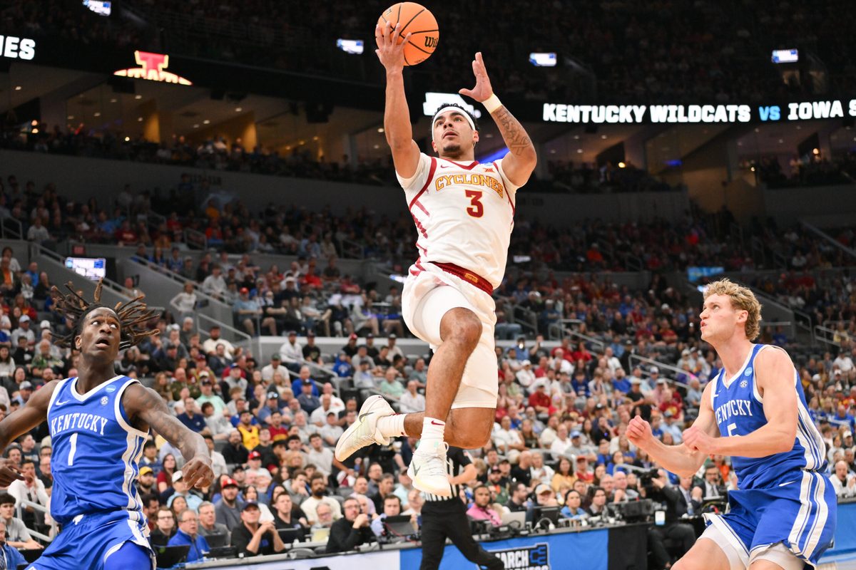 Mar 22, 2026; St. Louis, MO, USA; Iowa State Cyclones guard Tamin Lipsey (3) drives to the basket for a lay up as Kentucky Wildcats guard Collin Chandler (5) defends during the first half during a second round game of the men's 2026 NCAA Tournament at Enterprise Center. Mandatory Credit: Jeff Curry-Imagn Images