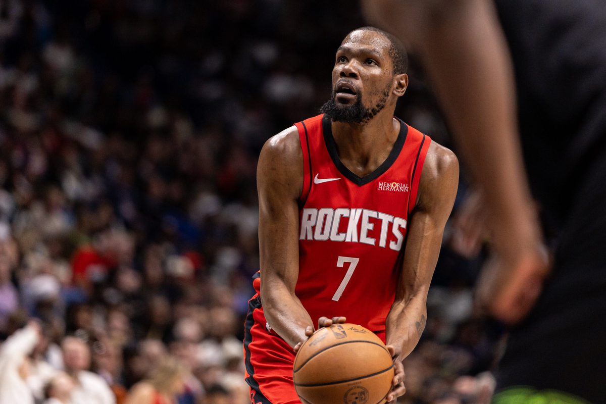 Mar 29, 2026; New Orleans, Louisiana, USA;  Houston Rockets forward Kevin Durant (7) shoots a free throw against the New Orleans Pelicans during the second half at Smoothie King Center. Mandatory Credit: Stephen Lew-Imagn Images