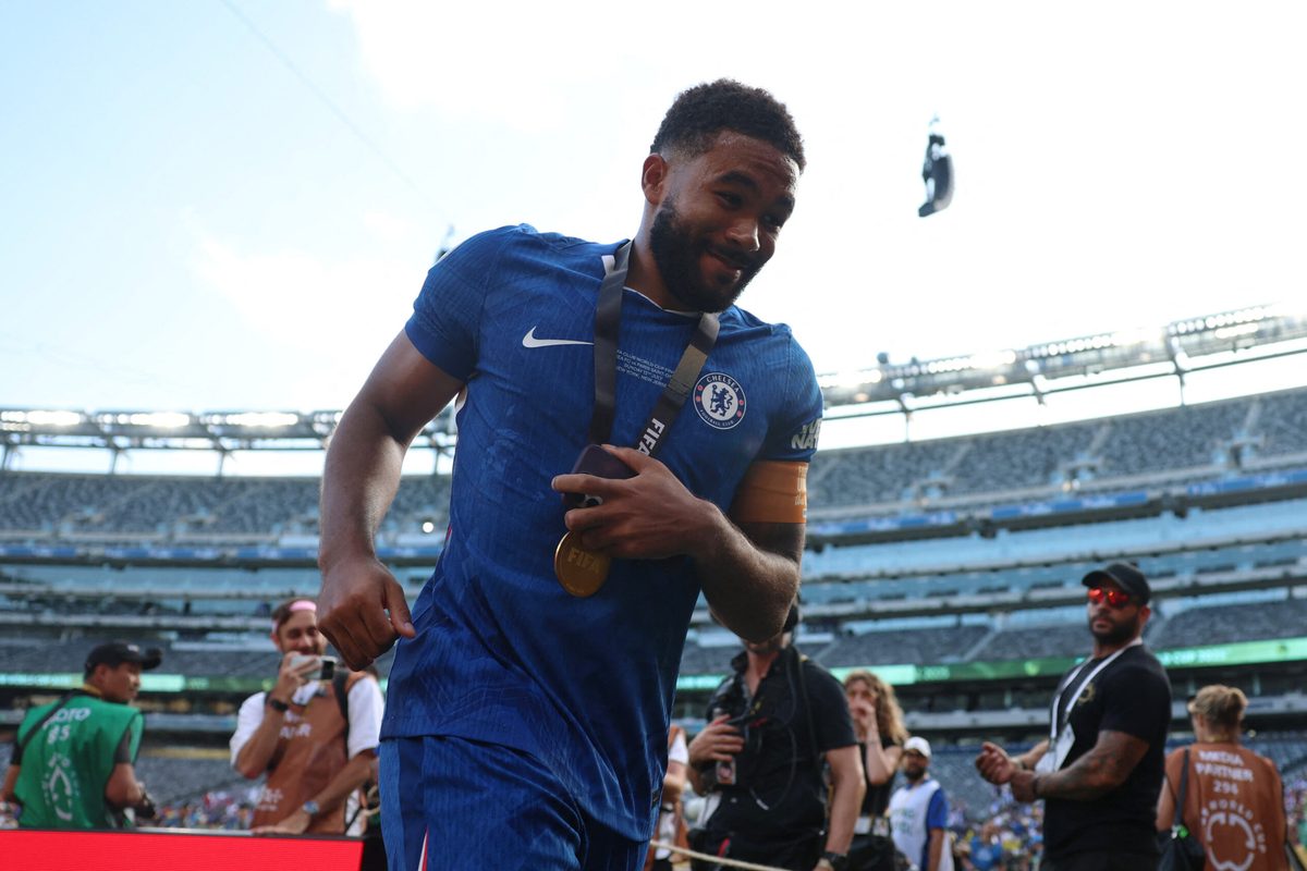 [Subscription Customers Only] Jul 13, 2025; East Rutherford, New Jersey, USA; Chelsea FC defender Reece James (24) celebrates after winning the final of the 2025 FIFA Club World Cup at MetLife Stadium. Mandatory Credit: Hannah Mckay-Reuters via Imagn Images