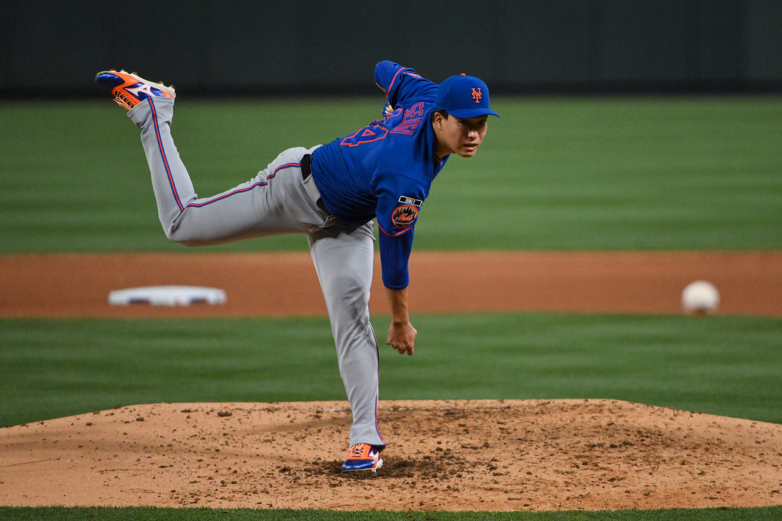 Mar 31, 2026; St. Louis, Missouri, USA; New York Mets starting pitcher Kodai Senga (34) pitches against the St. Louis Cardinals during the fourth inning at Busch Stadium. Mandatory Credit: Jeff Curry-Imagn Images