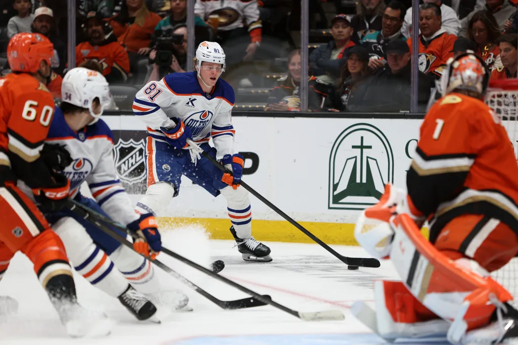 Apr 24, 2026; Anaheim, California, USA; Edmonton Oilers center Josh Samanski (81) attacks a goal during the third period against the Anaheim Ducks in game three of the first round of the 2026 Stanley Cup Playoffs at Honda Center. Mandatory Credit: Kiyoshi Mio-Imagn Images