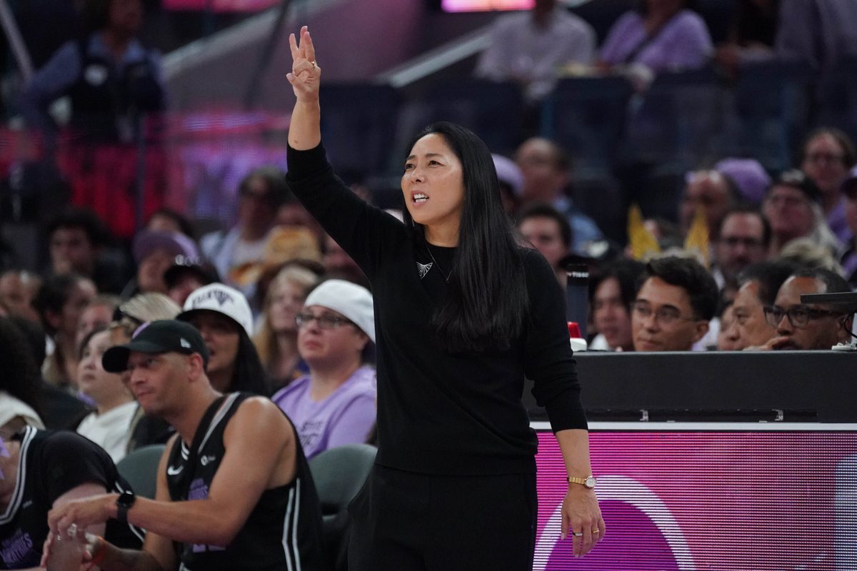 Sep 6, 2025; San Francisco, California, USA;  Golden State Valkyries head coach Natalie Nakase coaches her team against the Minnesota Lynx in the third quarter at Chase Center. Mandatory Credit: David Gonzales-Imagn Images