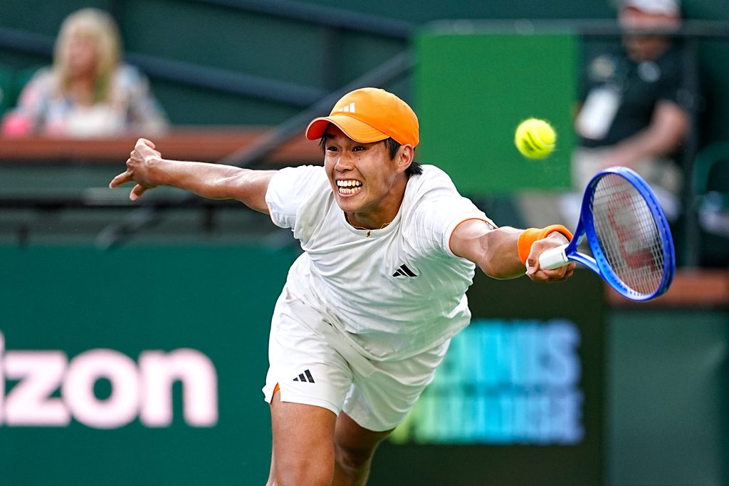 Learner Tien defeated Alejandro Davidovich Fokina 4-6, 6-1, 7-6 in a BNP Paribas Open fourth-round match in Indian Wells, Calif., on Tuesday, March 10, 2026.