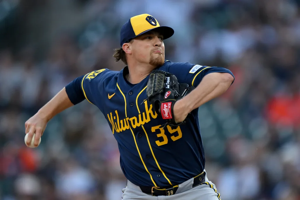 Apr 22, 2026; Detroit, Michigan, USA; Milwaukee Brewers pitcher Chad Patrick (39) throws a pitch against the Detroit Tigers in the fourth inning at Comerica Park. Mandatory Credit: Lon Horwedel-Imagn Images