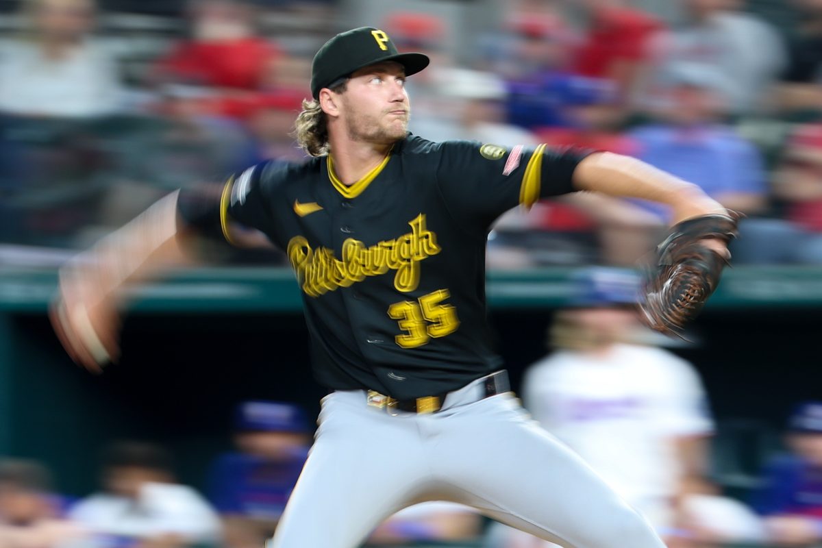 Apr 22, 2026; Arlington, Texas, USA;  Pittsburgh Pirates pitcher Braxton Ashcraft (35) throws during the first inning against the Texas Rangers at Globe Life Field. Mandatory Credit: Kevin Jairaj-Imagn Images