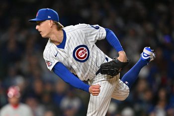 Apr 22, 2026; Chicago, Illinois, USA; Chicago Cubs pitcher Ben Brown (32) pitches against the Philadelphia Phillies during the fifth inning at Wrigley Field. Mandatory Credit: Patrick Gorski-Imagn Images