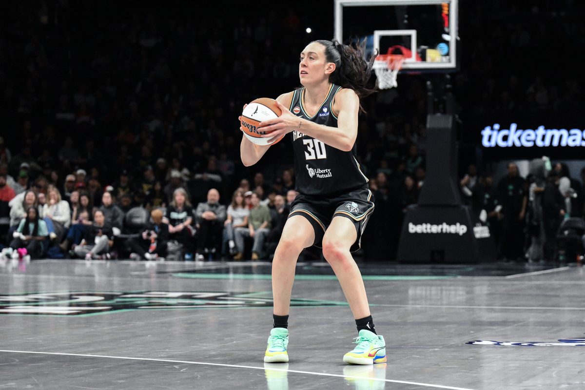Apr 25, 2026; Brooklyn, NY, USA; New York Liberty forward Breanna Stewart (30) sets to shoot the ball against the Indiana Fever during the first half at Barclays Center. Mandatory Credit: John Jones-Imagn Images