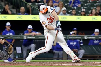 May 27, 2026; Baltimore, Maryland, USA; Baltimore Orioles first baseman Pete Alonso (25) hits a single during the eighth inning against the Toronto Blue Jays at Oriole Park at Camden Yards. Mandatory Credit: Daniel Kucin Jr.-Imagn Images