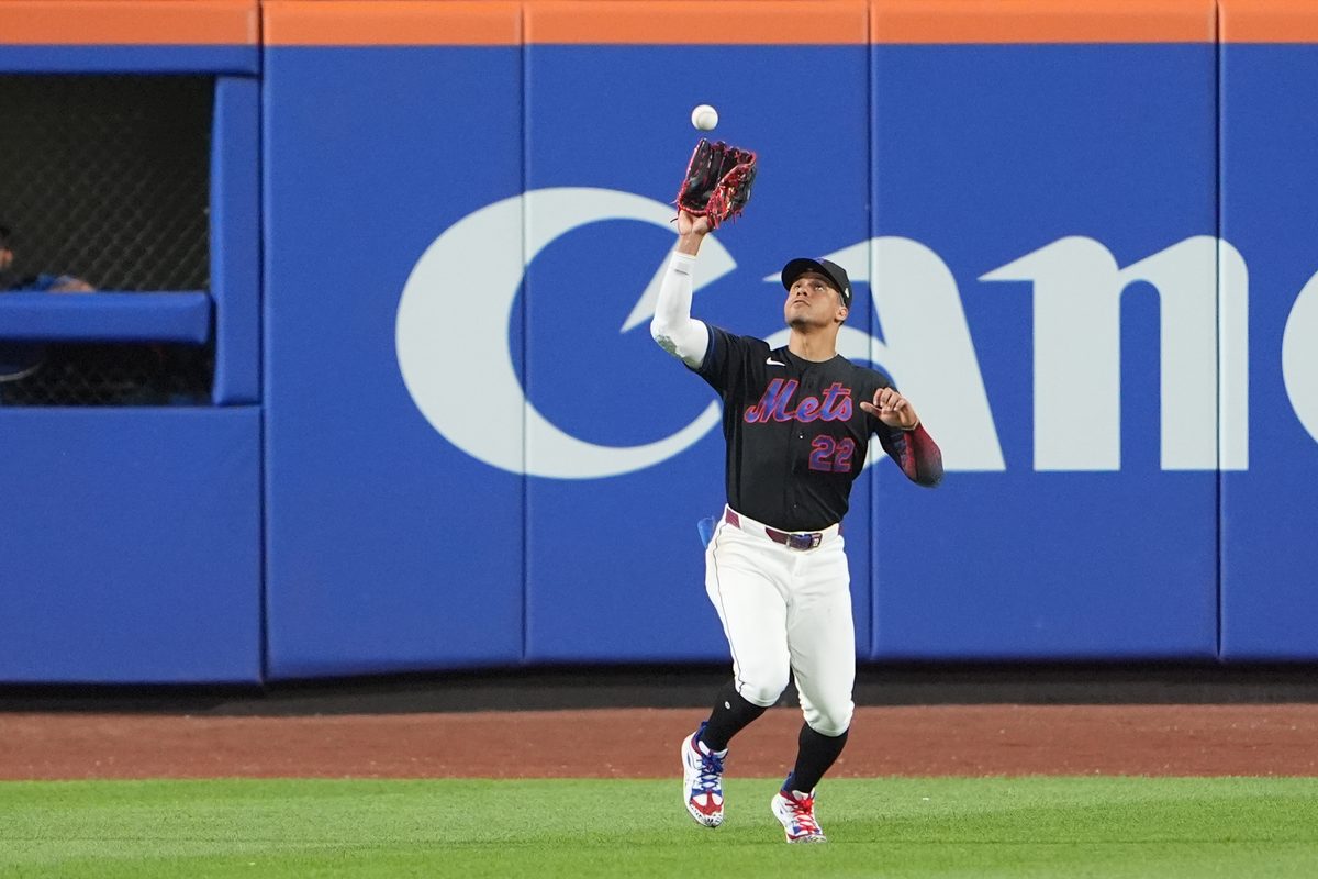 May 29, 2026; New York City, New York, USA; New York Mets left fielder Juan Soto (22) catches a fly ball hit by Miami Marlins first baseman Liam Hicks (34) (not pictured) during the ninth inning at Citi Field. Mandatory Credit: Gregory Fisher-Imagn Images