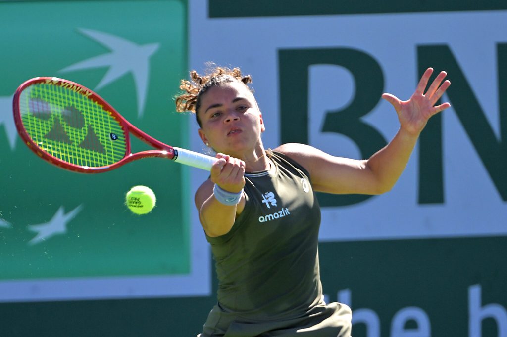 Mar 8, 2026; Indian Wells, CA, USA; Jasmine Paolini (ITA) hits a shot during her third round match against Ajla Tomljanovic (AUS) in the BNP Paribas Open at the Indian Wells Tennis Garden. Mandatory Credit: Jayne Kamin-Oncea-Imagn Images