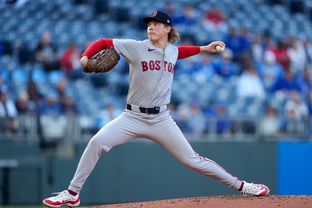 May 20, 2026; Kansas City, Missouri, USA; Boston Red Sox starting pitcher Connelly Early (71) pitches during the first inning against the Kansas City Royals at Kauffman Stadium. Mandatory Credit: Jay Biggerstaff-Imagn Images
