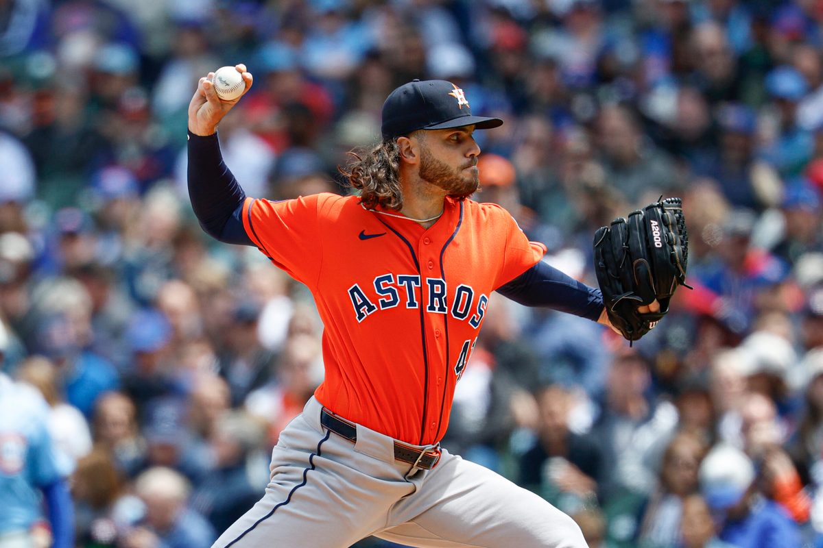May 22, 2026; Chicago, Illinois, USA; Houston Astros starting pitcher Spencer Arrighetti (41) delivers a pitch against the Chicago Cubs during the first inning at Wrigley Field. Mandatory Credit: Kamil Krzaczynski-Imagn Images