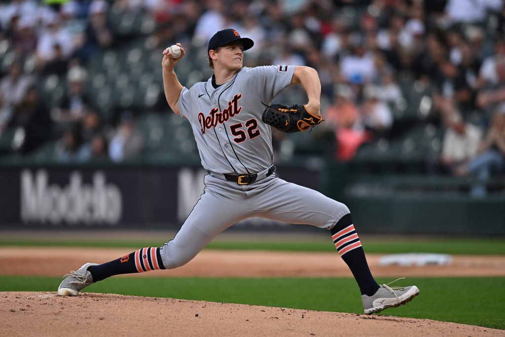 May 29, 2026; Chicago, Illinois, USA; Detroit Tigers pitcher Troy Melton (52) pitches against the Chicago White Sox during the first inning at Rate Field. Mandatory Credit: Patrick Gorski-Imagn Images