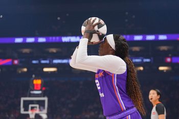 Jun 1, 2026; Phoenix, Arizona, USA; Phoenix Mercury guard-forward Kahleah Copper (2) shoots against the Minnesota Lynx during the first half at Mortgage Matchup Center. Mandatory Credit: Joe Camporeale-Imagn Images