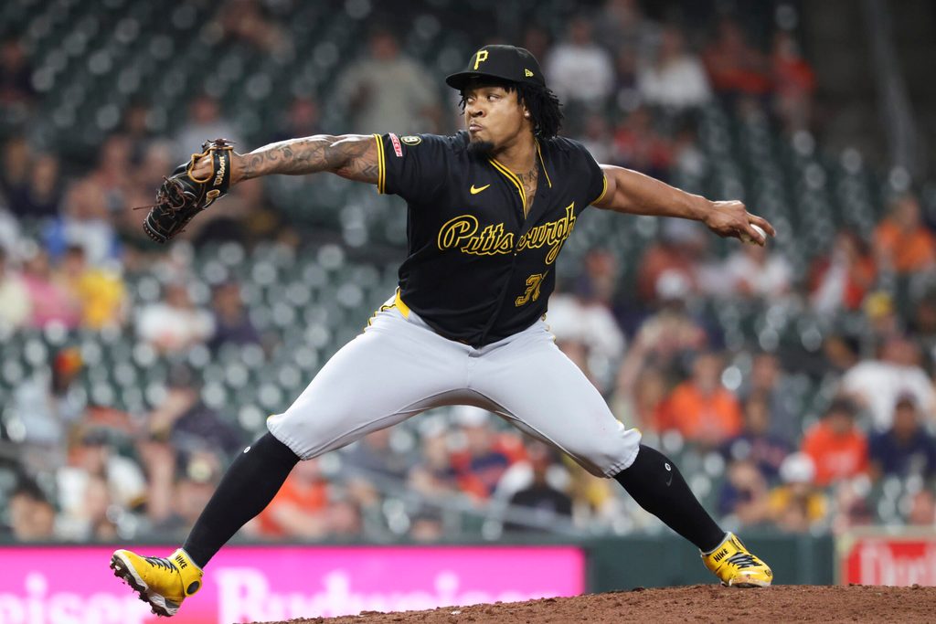 Jun 3, 2026; Houston, Texas, USA; Pittsburgh Pirates pitcher Gregory Soto (31) delivers a pitch during the eighth inning against the Houston Astros at Daikin Park. Mandatory Credit: Troy Taormina-Imagn Images