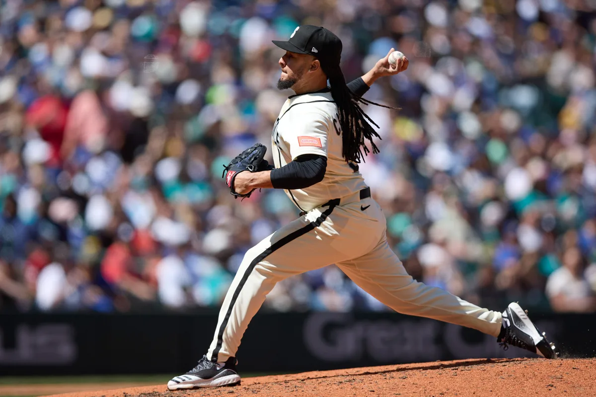 May 31, 2026; Seattle, Washington, USA; Seattle Mariners pitcher Luis Castillo (58) throws against the Arizona Diamondbacks during the sixth inning at T-Mobile Park. Mandatory Credit: John Froschauer-Imagn Images