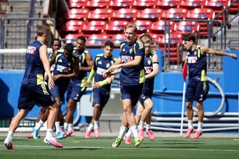 June 9, 2026; Frisco, Texas, U.S.; Sweden's Herman Johansson during training.  Mandatory Credit: Tim Heitman-Imagn Images
