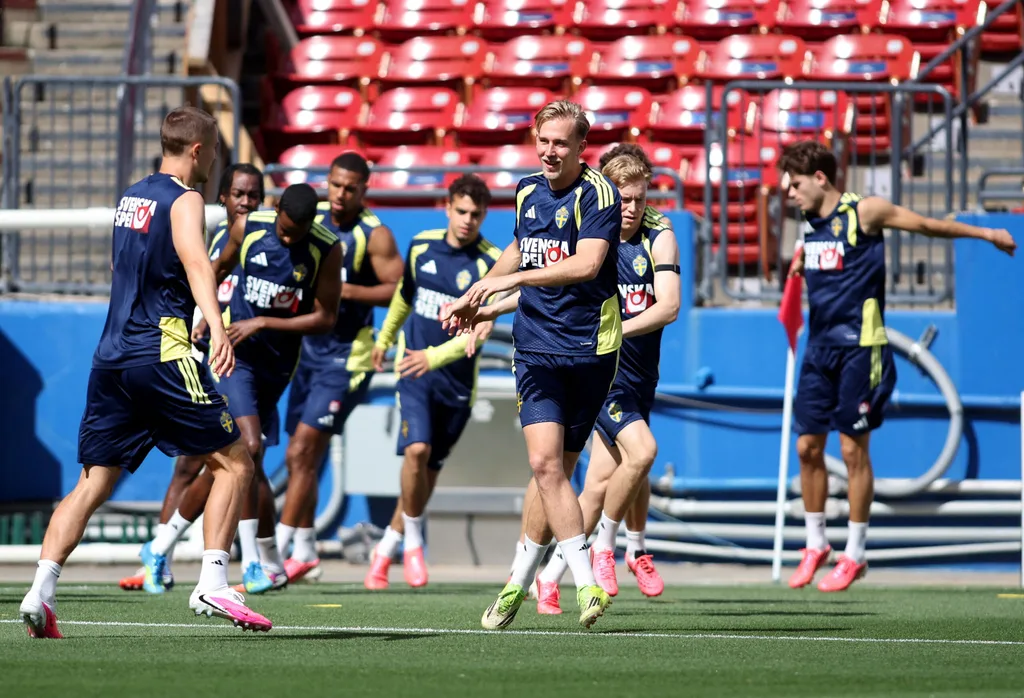 June 9, 2026; Frisco, Texas, U.S.; Sweden's Herman Johansson during training. Mandatory Credit: Tim Heitman-Imagn Images