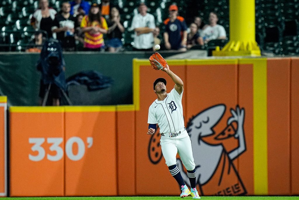 Detroit Tigers center fielder Wenceel Pérez (46) catches for a fly out against Minnesota Twins during the ninth inning at Comerica Park in Detroit on Tuesday, June 9, 2026.