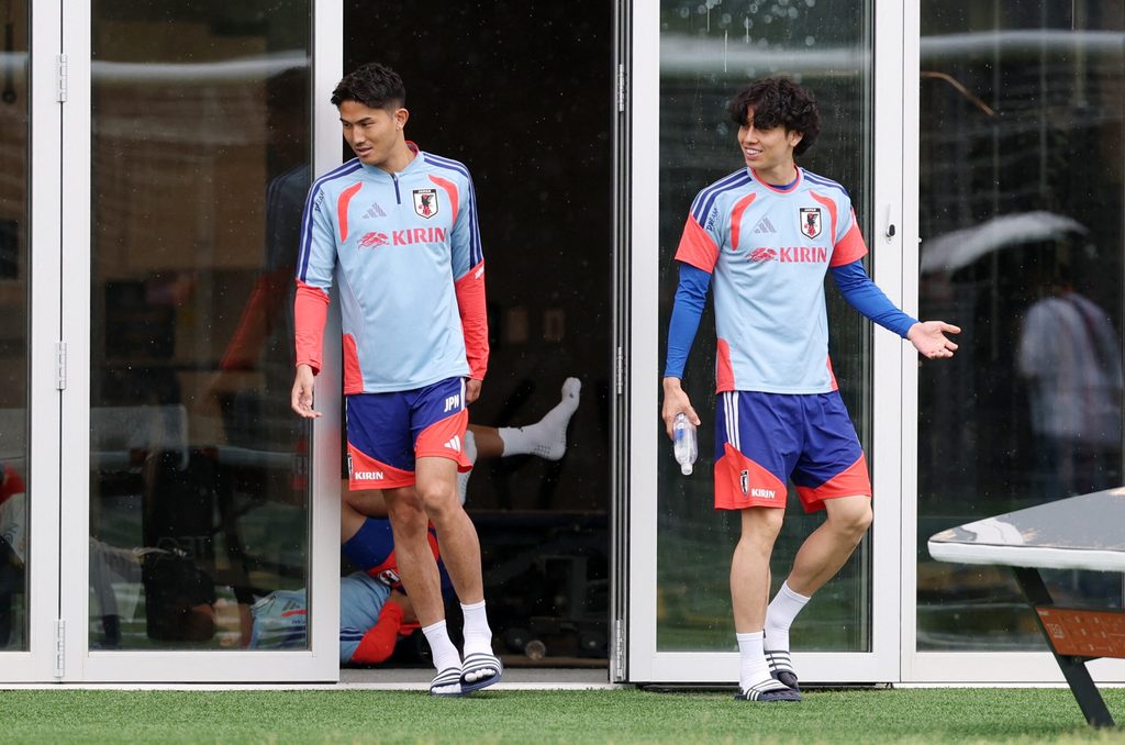 June 12, 2026; Nashville, Tennessee, U.S.; Japan's Ao Tanaka and Tsuyoshi Watanabe during training. Mandatory Credit: Alan Poizner-Imagn Images