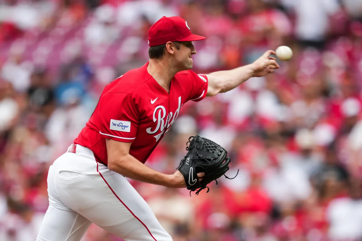 Jun 17, 2026; Cincinnati, Ohio, USA; Cincinnati Reds pitcher Nick Lodolo (40) throws against the New York Mets in the second inning at Great American Ball Park. Mandatory Credit: Aaron Doster-Imagn Images