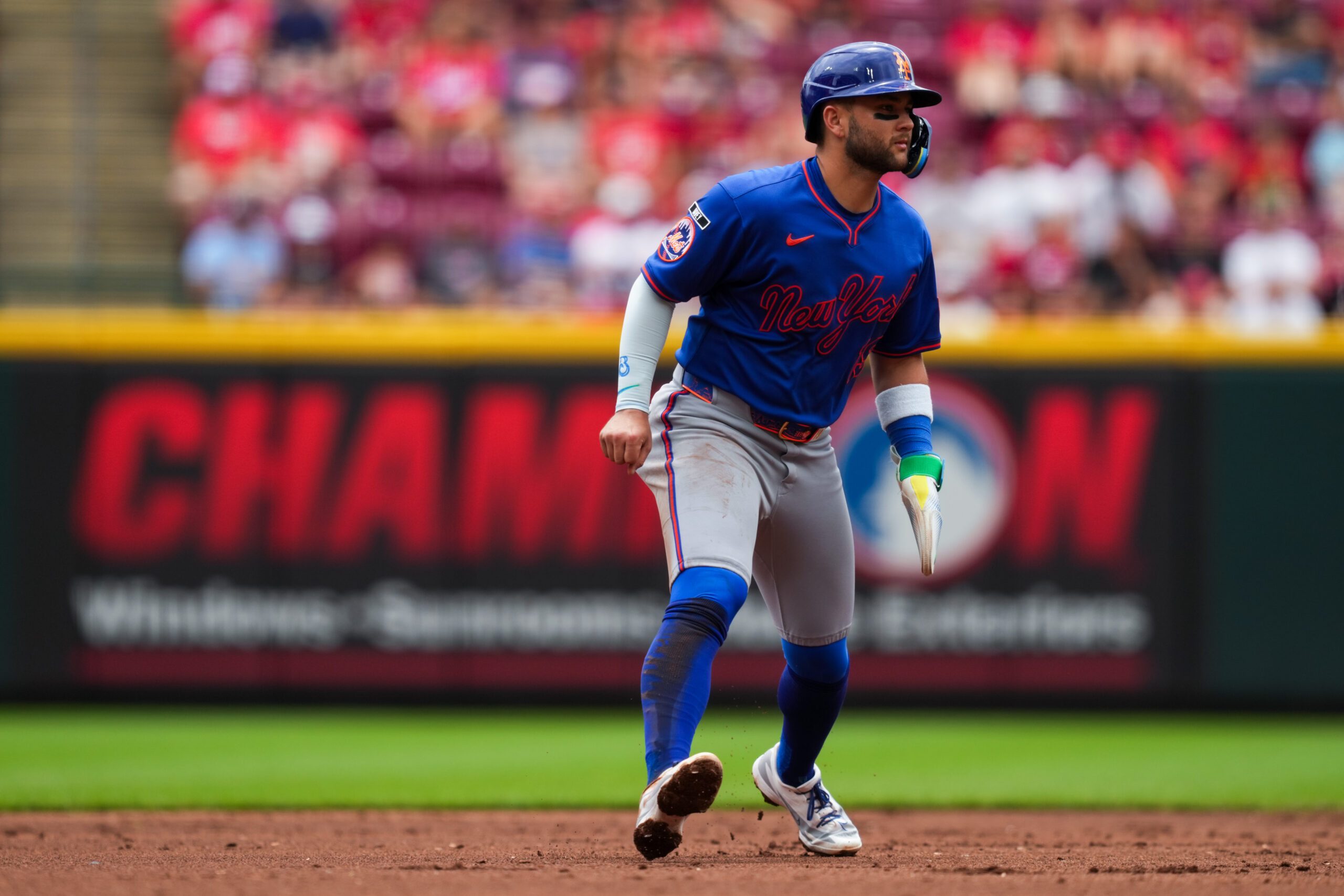 Jun 17, 2026; Cincinnati, Ohio, USA;  New York Mets shortstop Bo Bichette takes his lead from second base against the Cincinnati Reds at Great American Ball Park. Mandatory Credit: Aaron Doster-Imagn Images