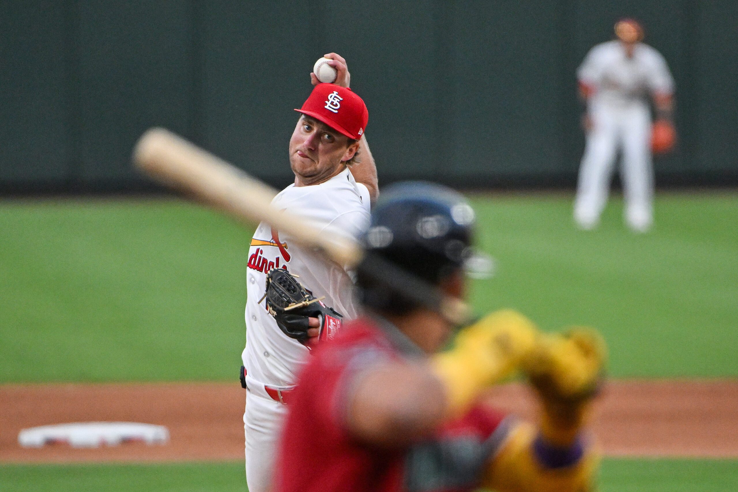 Jun 23, 2026; St. Louis, Missouri, USA; St. Louis Cardinals starting pitcher Kyle Leahy (62) pitches against Arizona Diamondbacks catcher Gabriel Moreno (14) during the sixth inning at Busch Stadium. Mandatory Credit: Jeff Curry-Imagn Images