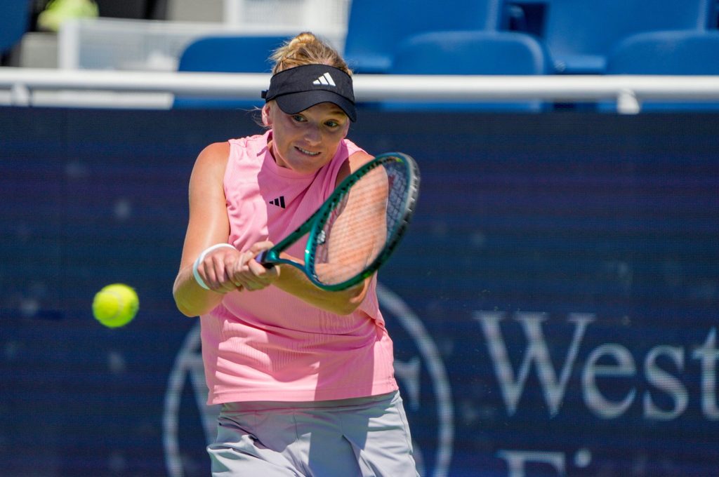 Ashlyn Krueger beat Naomi Osaka 6,-3, 2-6,6-3 during the women's singles qualifying round 2 at the Cincinnati Open at the Lindner Family Tennis Center in Mason Monday, August 12, 2024.