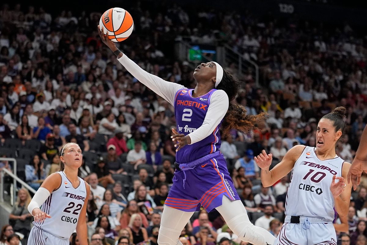 Jun 27, 2026; Toronto, Ontario, CAN; Phoenix Mercury guard Kahleah Copper (2) goes up to make a basket against Toronto Tempo forward Maria Conde (10) during the second half at Scotiabank Arena. Mandatory Credit: John E. Sokolowski-Imagn Images