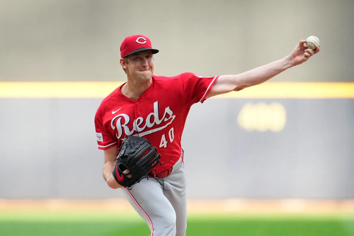 Jun 29, 2026; Milwaukee, Wisconsin, USA; Cincinnati Reds pitcher Nick Lodolo(40) delivers a pitch against the Milwaukee Brewers in the first inning at American Family Field. Mandatory Credit: Michael McLoone-Imagn Images