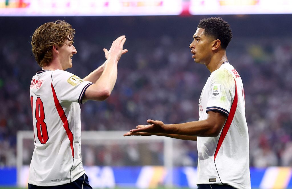 July 5, 2026; Mexico City, Mexico; England's Jude Bellingham celebrates scoring their first goal with Anthony Gordon. Mandatory Credit: Eloisa Sanchez-Reuters via Imagn Images