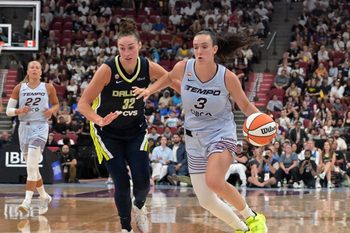 Jul 10, 2026; Montreal, Quebec, CAN; Dallas Wings forward Jessica Shepard (32) and Toronto Tempo guard Marina Mabrey (3) in the second half at the Bell Centre. Mandatory Credit: Eric Bolte-Imagn Images