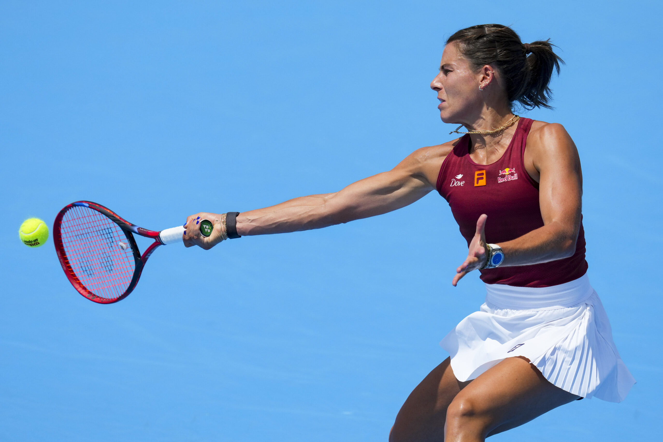 Aug 10, 2025; Cincinnati, OH, USA; Emma Navarro (USA) returns a shot against Ella Seidel (GER) during the Cincinnati Open at the Lindner Family Tennis Center. Mandatory Credit: Aaron Doster-Imagn Images
